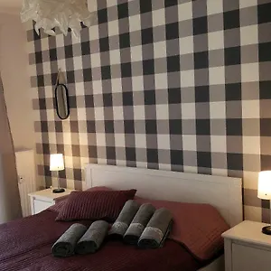 Solna 106 Apartament